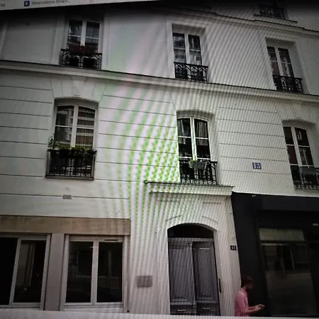 Moderne Au Calme * Paris